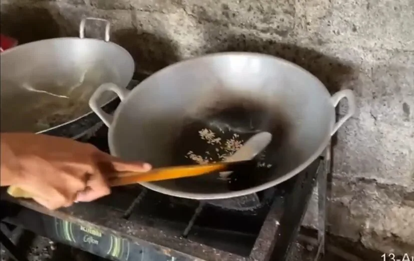 Kepala Bulog Sulutgo Ermin Tora Tegaskan Tidak Ada Beras Plastik di Sulut 123 1000562138