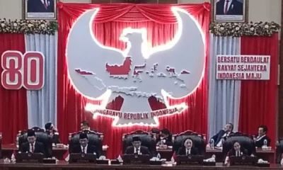 1000563763