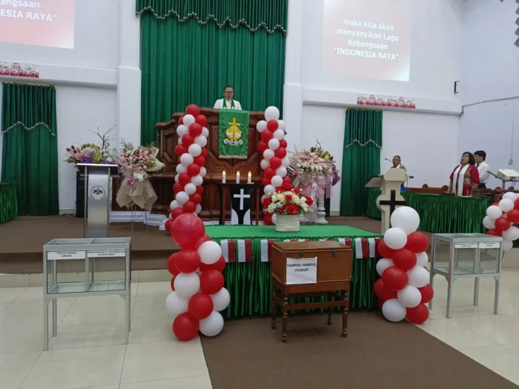 Indonesia Raya Berkumandang di GMIM Efrata Kalasey Satu 123 1000565630
