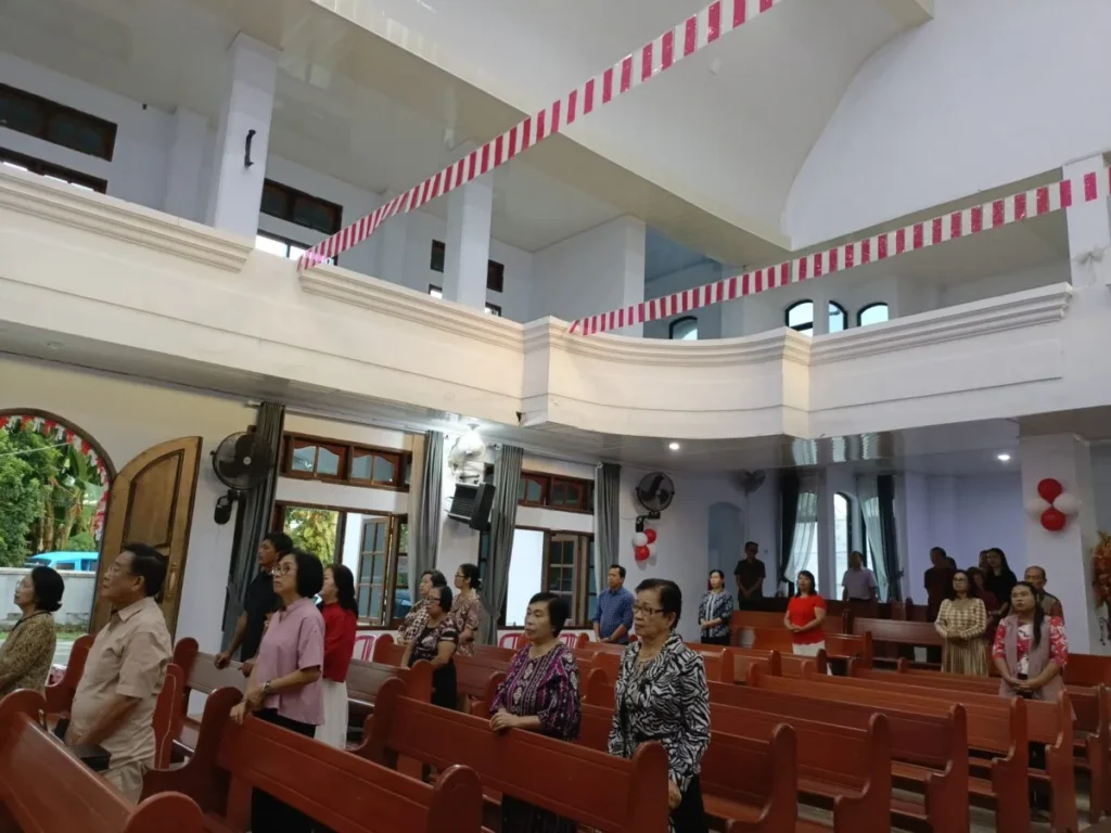 Indonesia Raya Berkumandang di GMIM Efrata Kalasey Satu 124 1000565632