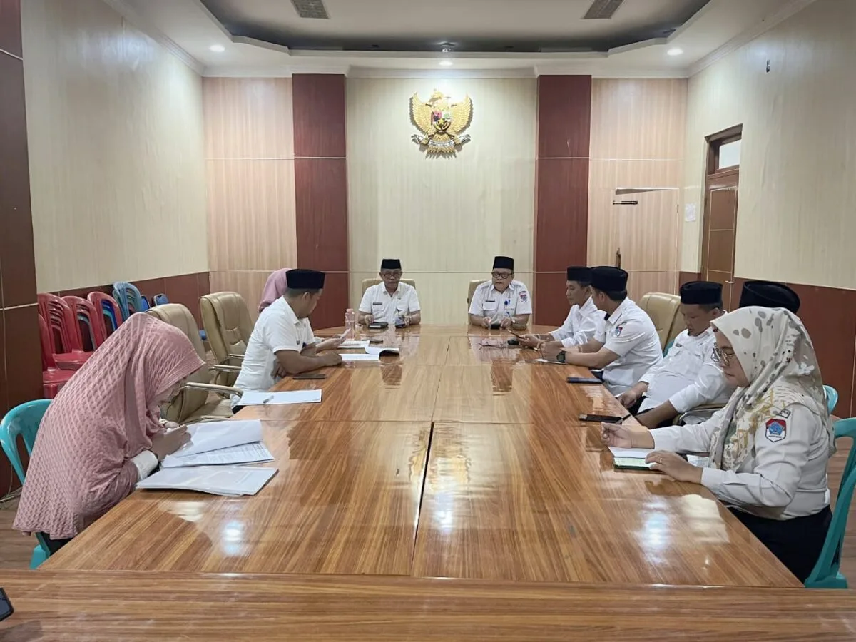 Tegakkan Aturan PP Nomor 94, Pemda Boltim Gelar Rapat Evaluasi Disiplin ASN 121 IMG 20250821 WA0013