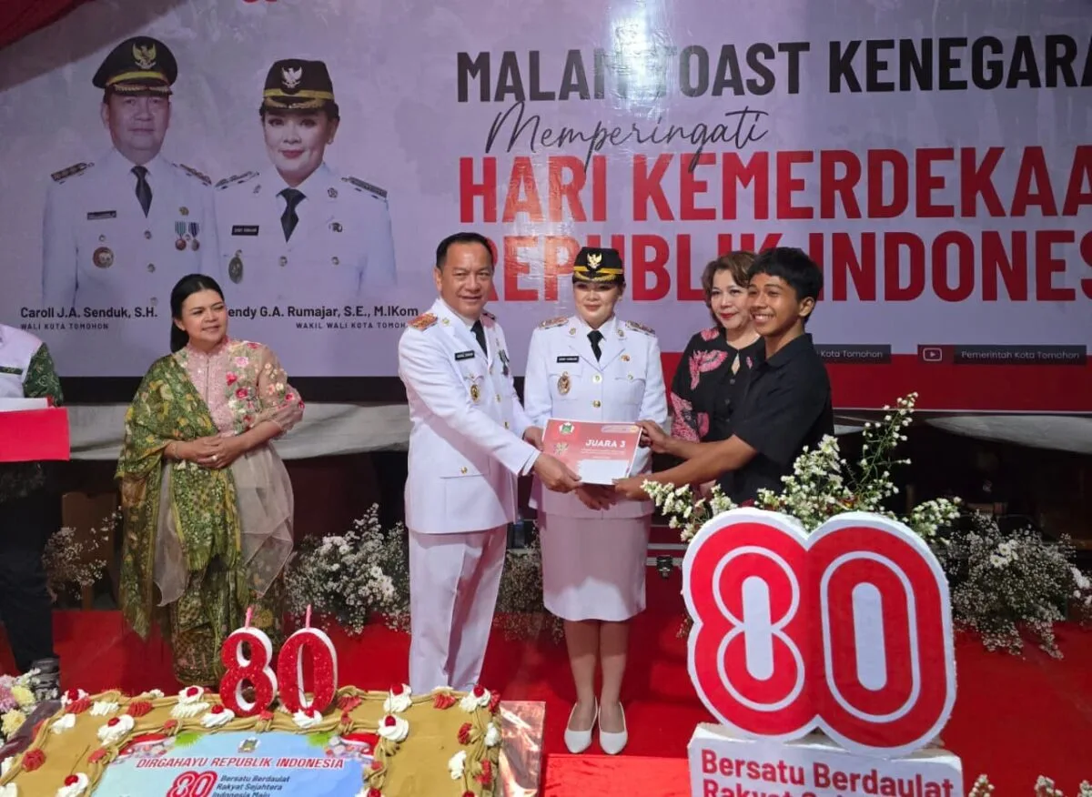 Ikut Disponsori Diskominfo, Walikota dan Wakil Walikota Serahkan Hadiah Pemenang Reels dan Video Destinasi Wisata 121 PEMENANG LOMBA FOTO A