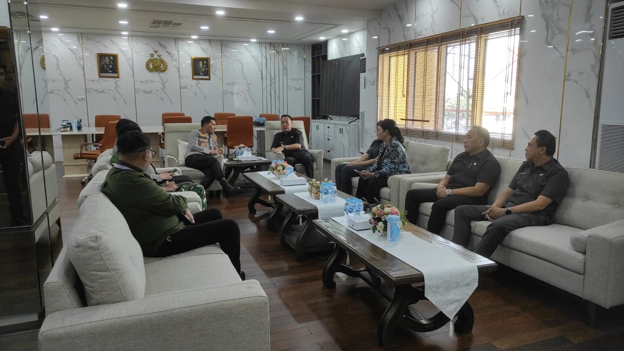 Berikan Rasa Aman dan Nyaman Terhadap Para Tamu, Kapolda Sulut Akan Totalitas Dukung Event Pariwisata TIFF 2025 120 audensi kapolda 1