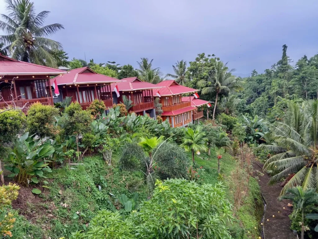 Dirut PT PLN Darmawan Prasodjo Apresiasi Villa Robert, Dukung Usaha Pensiunan PLN 121 1000364405