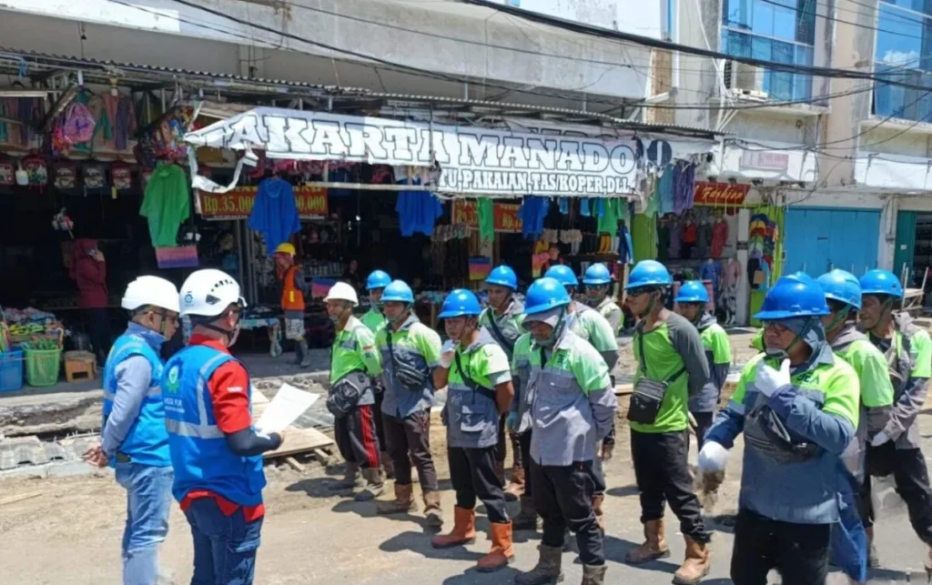 Tandem Manager Jacobis dan Team Leader Lakumani Turun Langsung, Jaga Keandalan Listrik Manado 123 1000374840