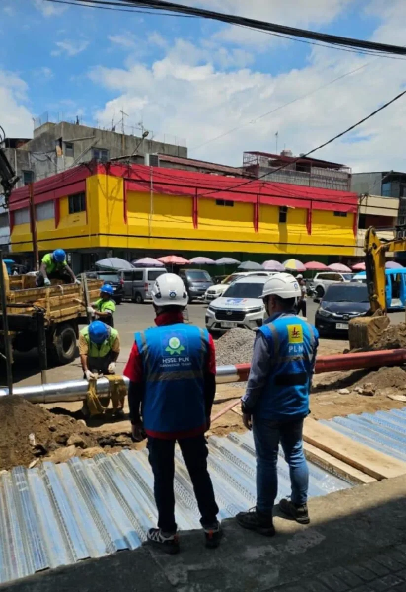 Tandem Manager Jacobis dan Team Leader Lakumani Turun Langsung, Jaga Keandalan Listrik Manado 121 IMG 20250912 WA0008