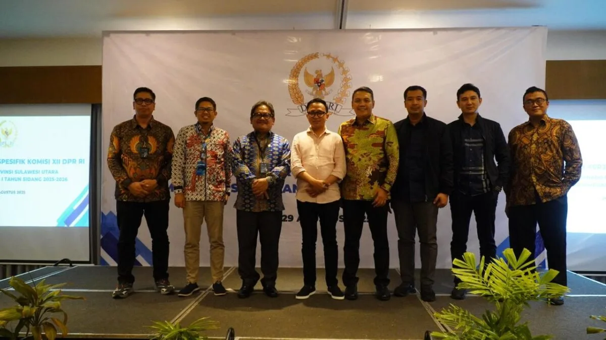 foto pln dengan dpr ri
