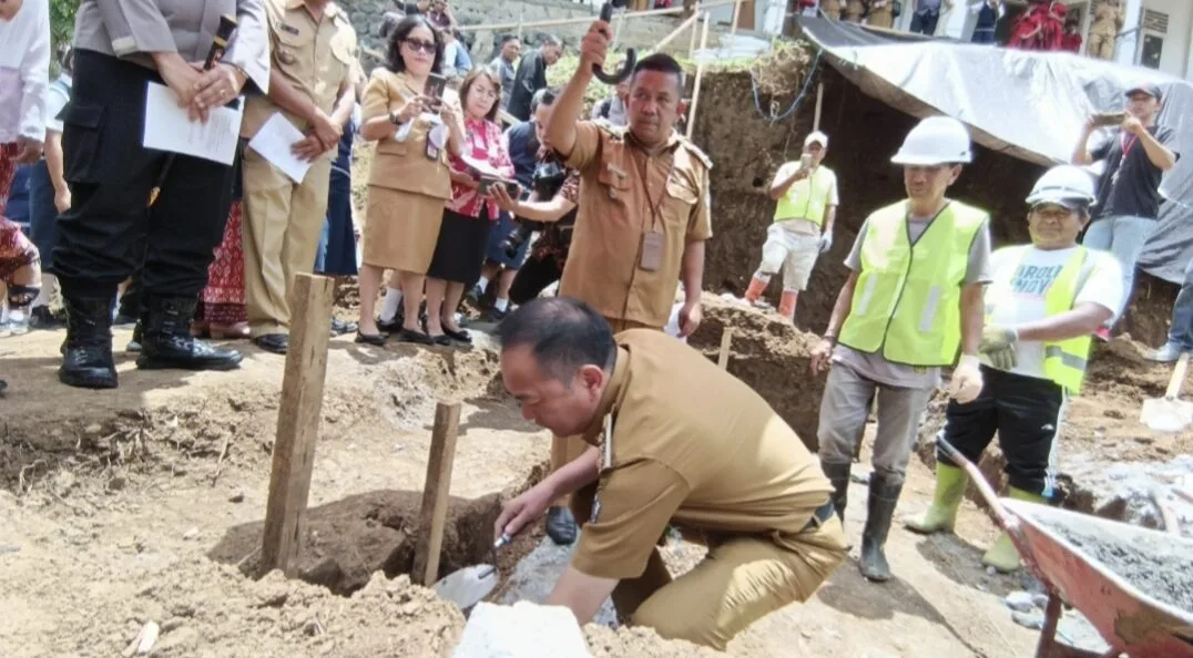 walikota peletakan batu pertama