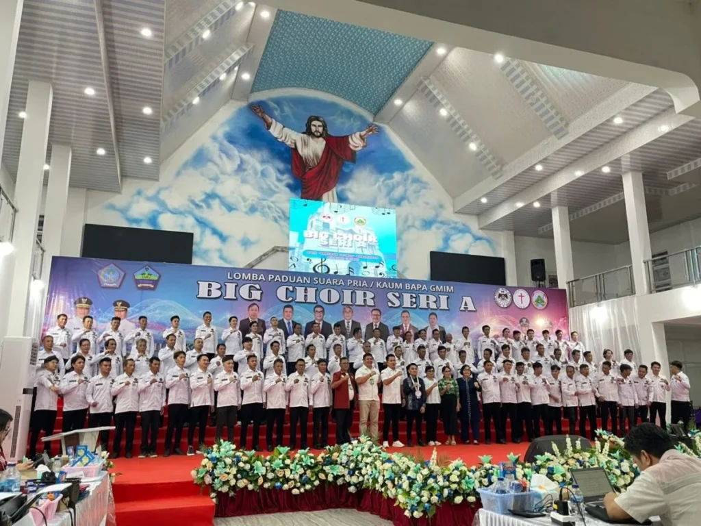 Dipimpin Ketua Komisi I Braien Waworuntu, P/KB GMIM Sion Rambunan Raih Gold Medal di Big Choir Seri A 122 1000626324