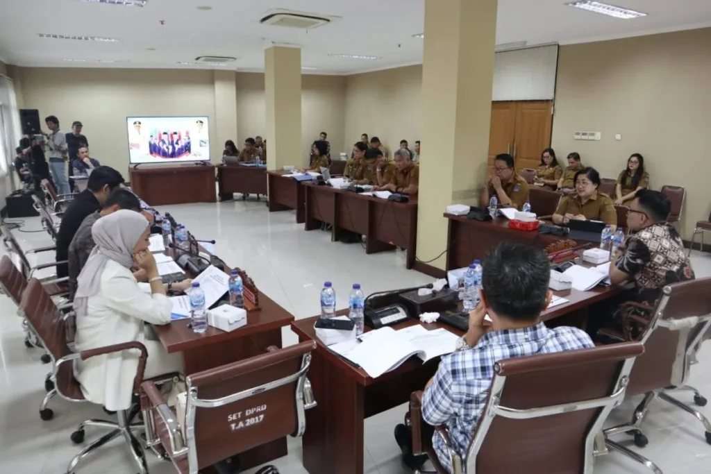 Braien Waworuntu Pimpin RDP Komisi I DPRD Sulut bersama Mitra Kerja 128 1000630680