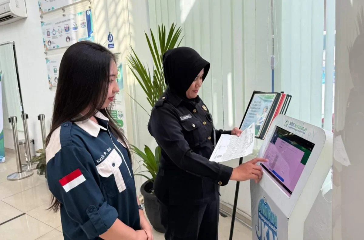 Kezia Rasakan Kemudahan AMAN JKN: Urus Administrasi BPJS Kesehatan Jadi Cepat, Mudah, dan Bebas Antre 120 BPJS KESEHATAN 3 1