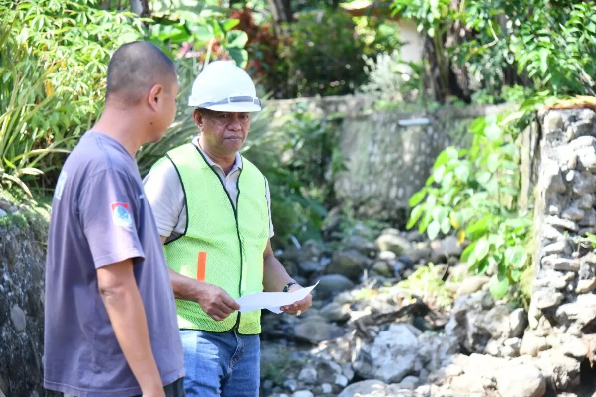 Bupati Oskar Manoppo Tinjau Langsung Pembangunan Tanggul Sungai Di Desa Dodap 120 FOTO A BUPATI BOLTIM TINJAU TANGGUL