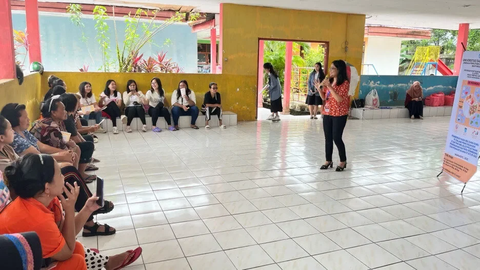 Tim PKM Ilmu Keperawatan UNSRAT Gelar Pelatihan Nutrisi Seimbang dan Pemantauan Status Gizi 120 LUPITA A
