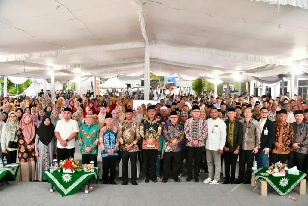 Peduli Pendidikan, Bupati Oskar Manoppo jadi Perhatian Khusus Menteri Pendidikan RI 123 adv boltim 3