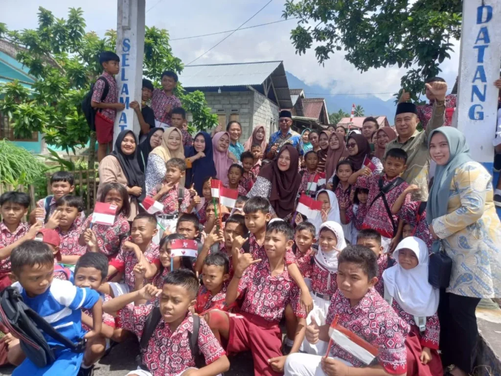 Kunker Perdana, Bupati Oskar Manoppo dan Wabup Argo Sumaiku Dengarkan Aspirasi Masyarakat Modayag Barat 122 boltim bupati kunker 3
