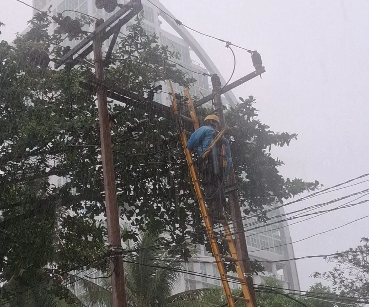foto A PLN Gangguan Hujan