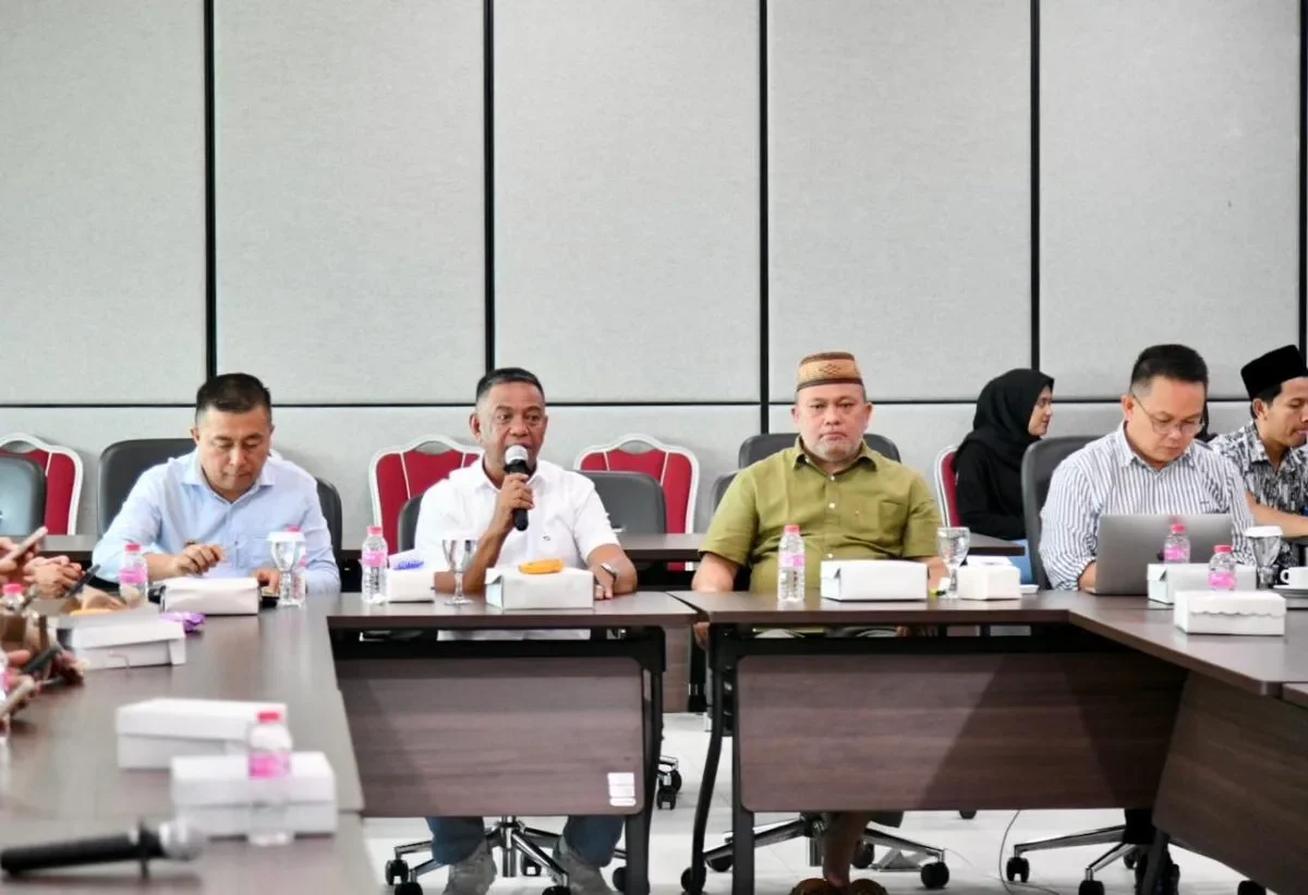 Bahas Ranperda APBD 2026, Bupati Dan Wabup Boltim Pertegas Pengawasan Serta Utamakan Kepentingan Rakyat 120 foto a boltim renperda 2026