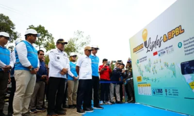 Negara Hadir, Pemerintah Targetkan 1.285 Desa Terang di 2025 127 foto pln desa terang