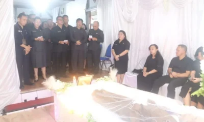 sekkot edwin roring melayat di rumah duka