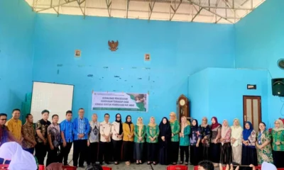 Foto bersama Dinas DP3A Kotamobagu dan Pserta usai giat Sosialisasi (Foto, Ist)