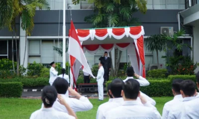 b98debf6 fb36 4e33 afd2 8e6d7c22b8a3