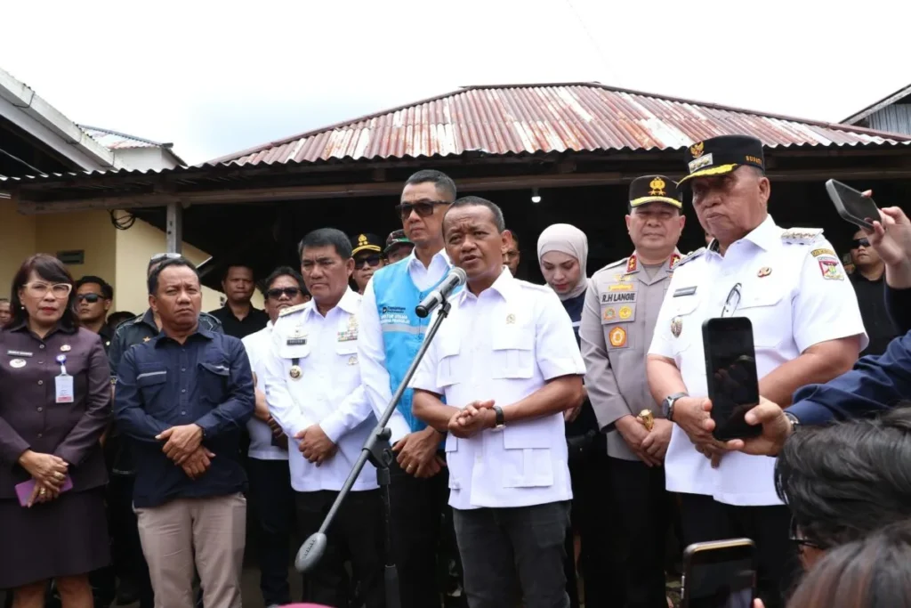 KESDM Nyalakan Rumah 215.000 Keluarga Prasejahtera, PLN All Out Sukseskan BPBL 121 foto B PLN menteri ESDM