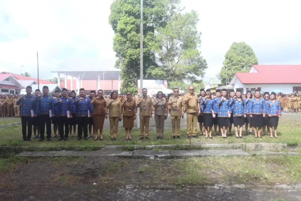 Apel kerja, Walikota Ingatkan ASN jadi Motor Penggerak Pemerintahan Berintegritas, Disiplin dan Etos Kerja Tinggi 124 foto C adve