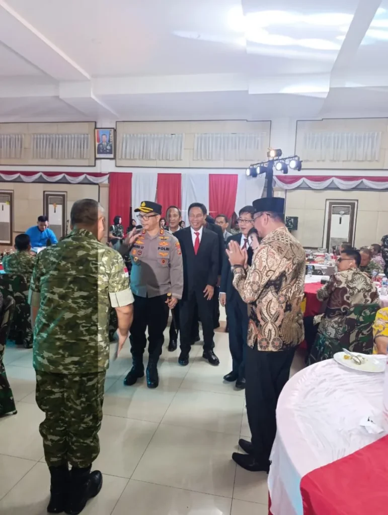 64ef339e 8a94 4146 8005 8d1e283f7281