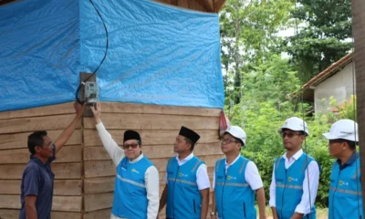 Penyalaan Simbolis Bantuan Sambungan Listrik Gratis Program Light Up The Dream