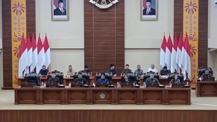 Rapat Paripurna DPRD Sulawesi Utara dalam rangka mendengarkan LKPJ Gubernur Sulut