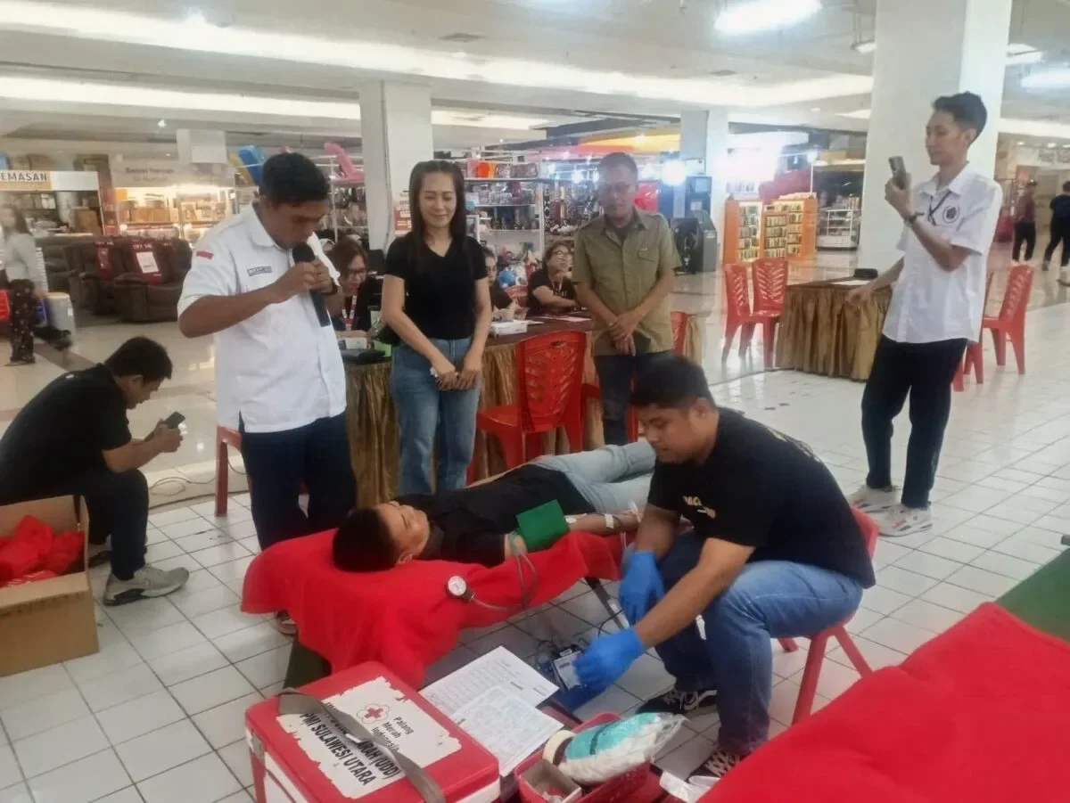 Ketua PWI Sulut Tinjau Donor Darah di MTC Manado 160 08fe74f7 84b0 4920 a079 cbdc2a8addb5