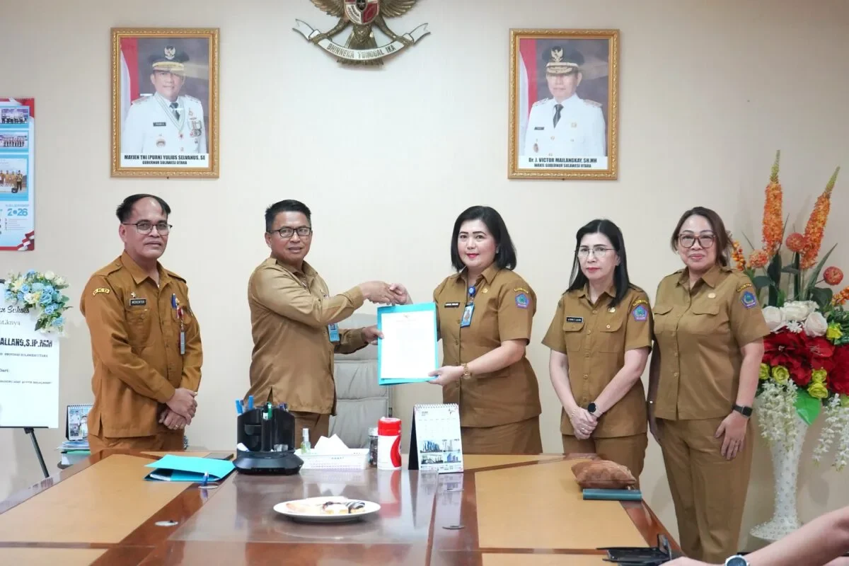 Perkuat Kinerja Pemerintahan,Gubernur Yulius Percayakan Plt Baru di Biro Adpim, Dinas Kesehatan, dan Dinas ESDM 161 IMG 20260721 WA0021