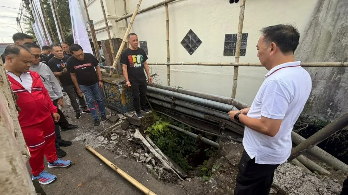 Wali Kota Caroll Senduk Inspeksi Mendadak. Ditemukan Fasilitas Publik Rusak dan Berubah Fungsi 161 a4ca0e8c ec15 4179 a61e a333fab61ca0