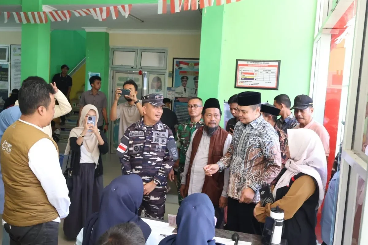 Semarakkan HUT Ke-81 RI dan Berkah Maulid 2026, YBM PLN UP3 Tolitoli Gandeng IDI dan Lanal Gelar Khitanan Sehat Ceria untuk 79 Anak di Galang 166 75bac211 d663 482c 9c53 75e54cf85bdc