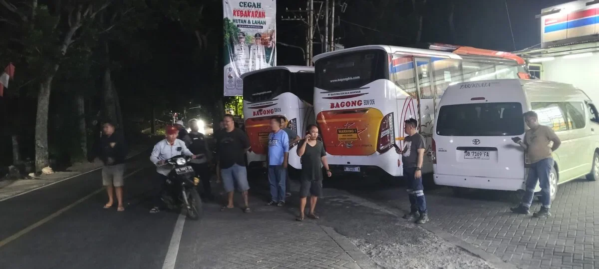 Warga Danowudu Gelar Aksi, Tuntut Janji PT MSM Soal Lapangan Kerja dan CSR 166 IMG20260812211859