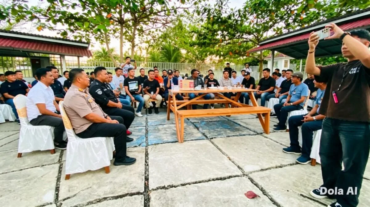 Andhika Bahas Soal Cinta Bersama Insan Pers dan Polisi 166 Media Gathering Polres BOLTARA