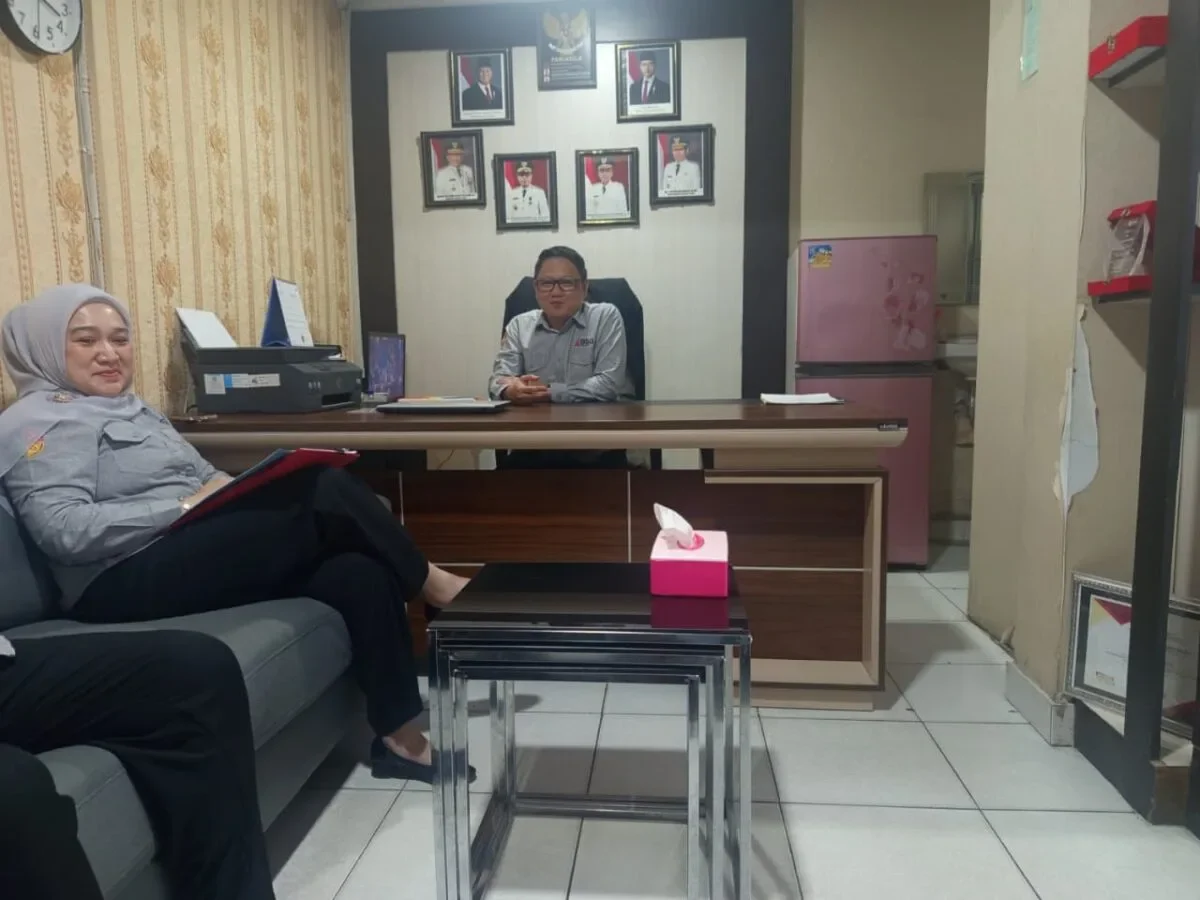 BSG Boroko Klarifikasi Tidak ada Pergantian Specimen oleh Pemdes Buko Utara 166 Stenly Manangka Diruang Kerjanya