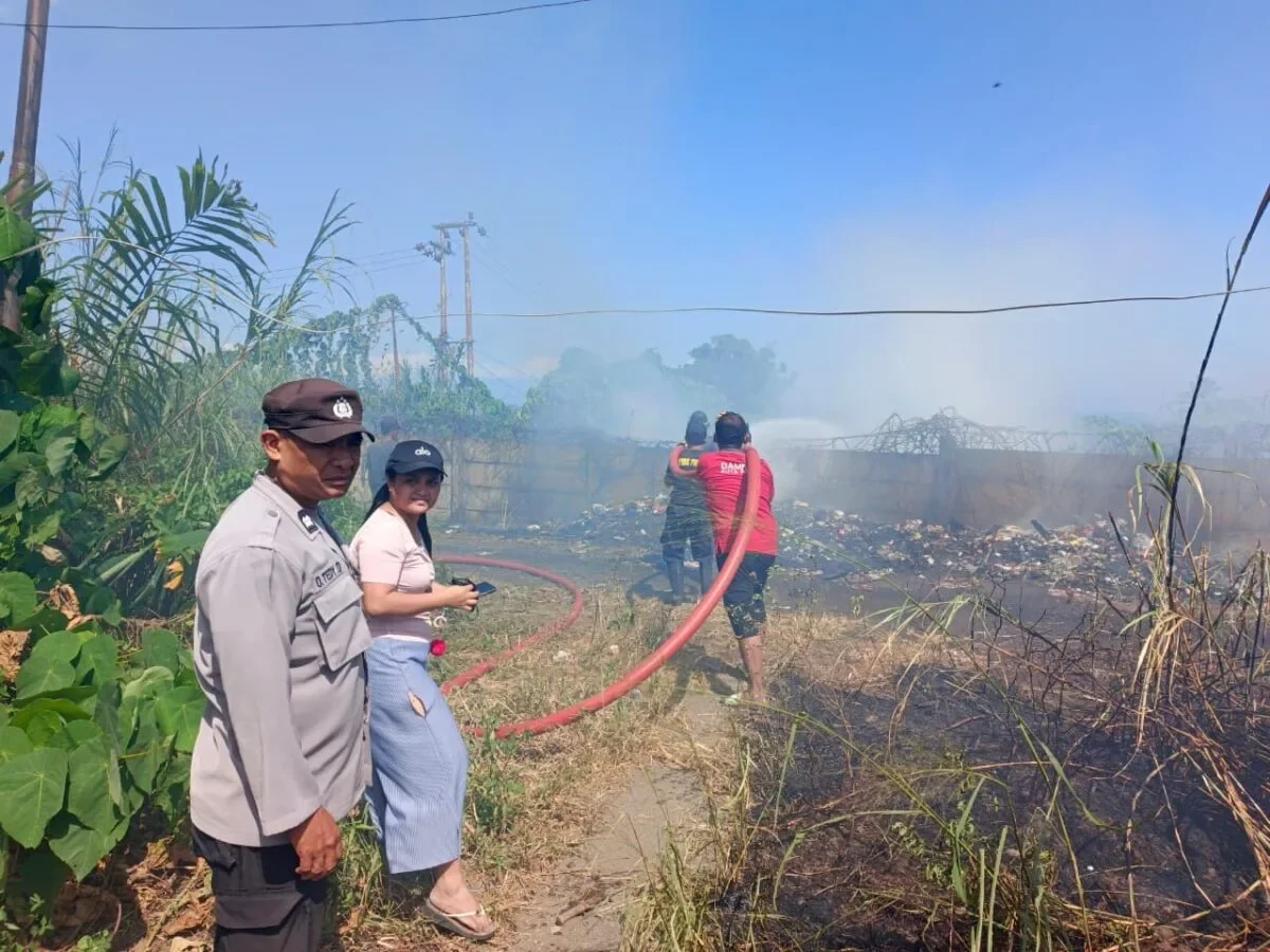 Lahan Samping Tol Pinokalan Terbakar, Polisi dan Damkar Bitung Bergerak Cepat Padamkan Api 166 ad436224 7023 4544 b691 07150002bfd5