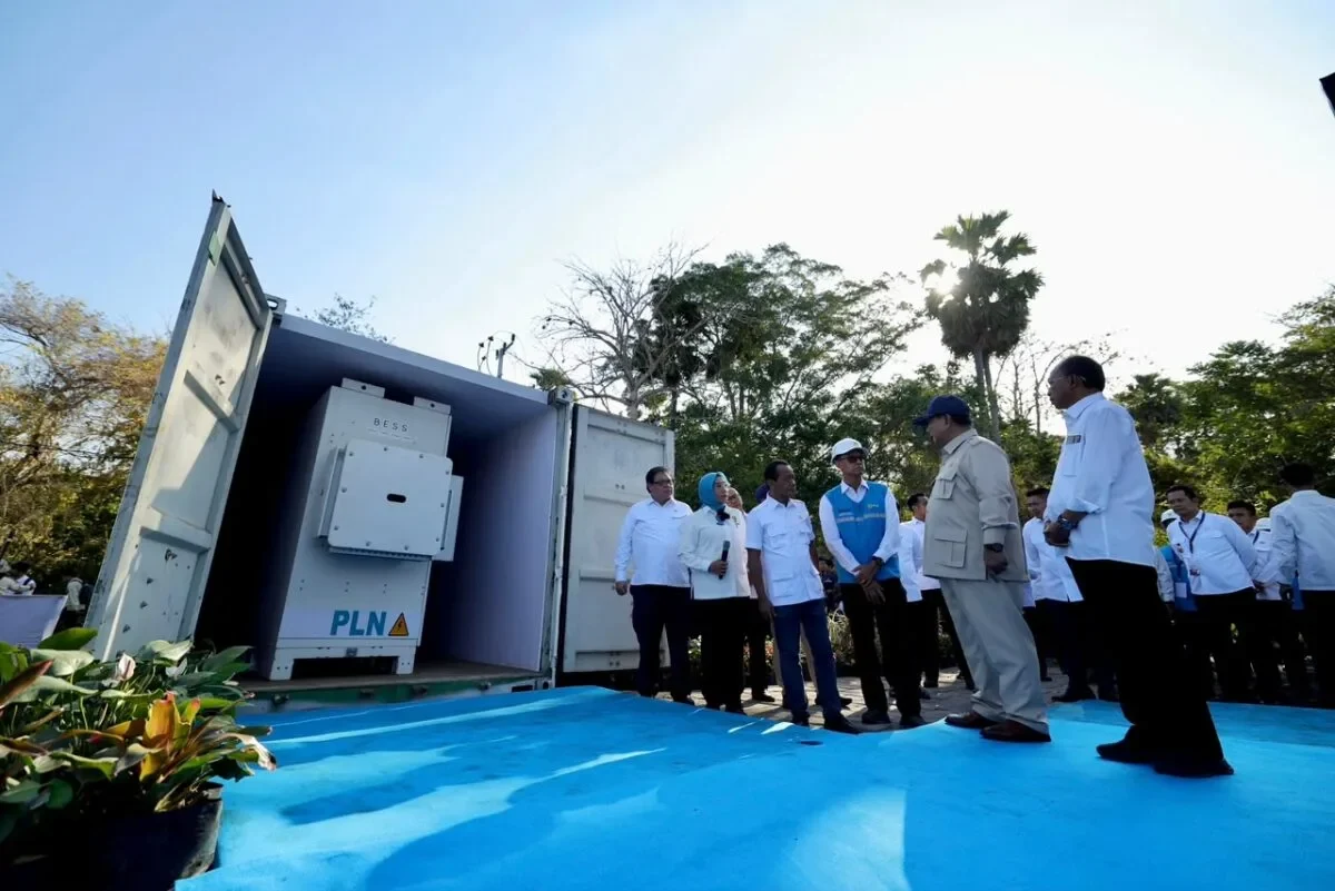 PLTS 100 GWp Diluncurkan, PLN Siap Dukung Akselerasi Pengembangan EBT Menuju Swasembada Energi 166 d1e4c01f 082c 4dfb 873a ba2cdd1d563e