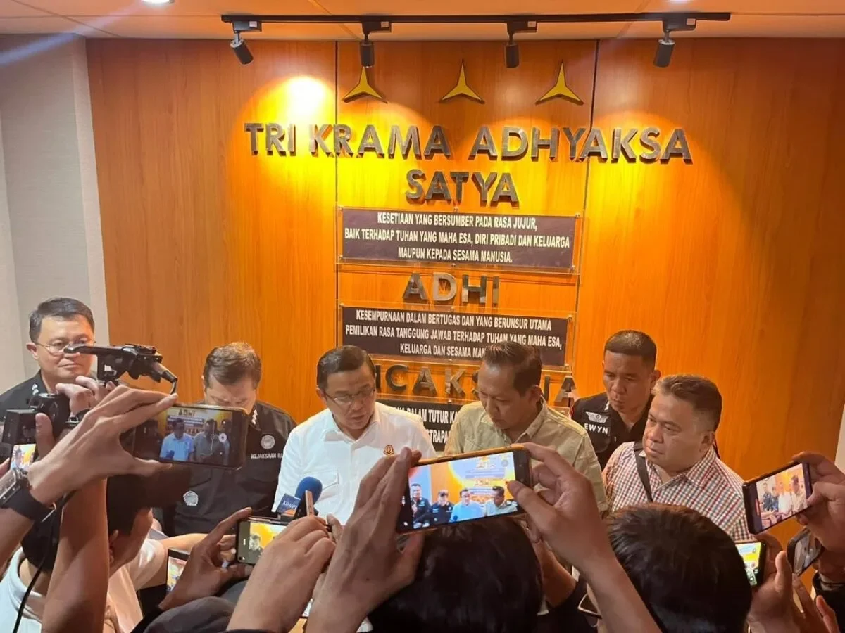 Penyidik Kejati Sulut Tangkap Ci Gin. Tersangka Baru Kasus Dugaan Korupsi Pertambangan PT HWR 167 811749623 122260733198272704 2994207328559126360 n