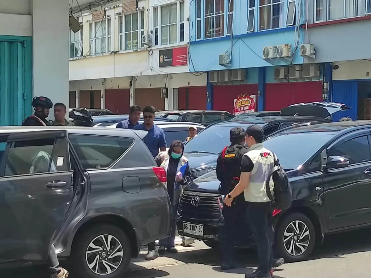 Ruko D27–D28 Digeledah KPK, Jejak Baru OTT Bupati Bolmut 163 FB IMG 1790230656821