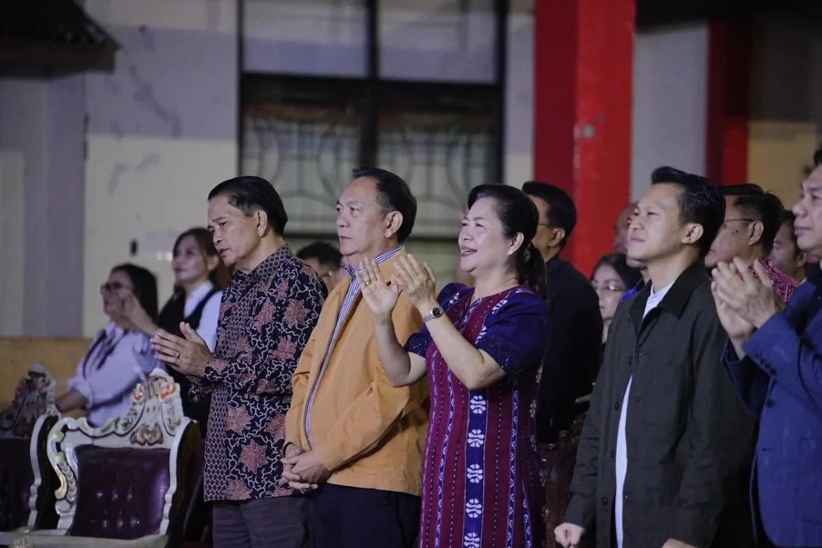 Tomohon Bersyukur, Pemkot Gelar Kebaktian Kebangunan Rohani 167 fdebcfe0 b956 47df b849 ef981a71ece0