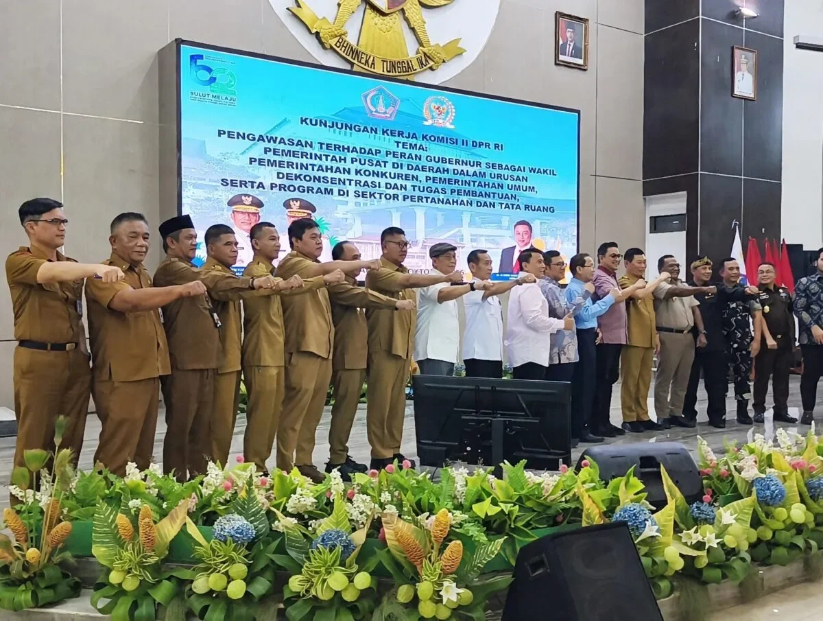 Wabup Sangihe Hadiri Rakor GWPP Bersama Komisi II DPR RI di Manado 166 1000286424