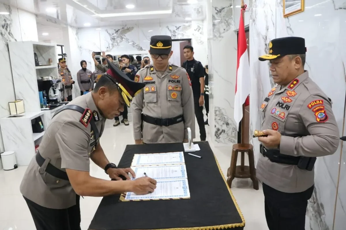Kombes Pol Endrastiawan Setyowibowo Resmi Jabat Kabid Humas Polda Sulut 166 57fb91ad 9f69 4251 922f 1d08b6d8b21a