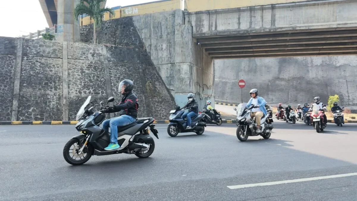 Cuaca Berubah, Torang Honda Ajak Pengendara Tetap Waspada dan Utamakan Keselamatan 168 e81c7d06 b905 40f8 b198 69e68f0ba1ee